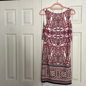 Vince Camuto summer dress. Pink, dark blue pattern.